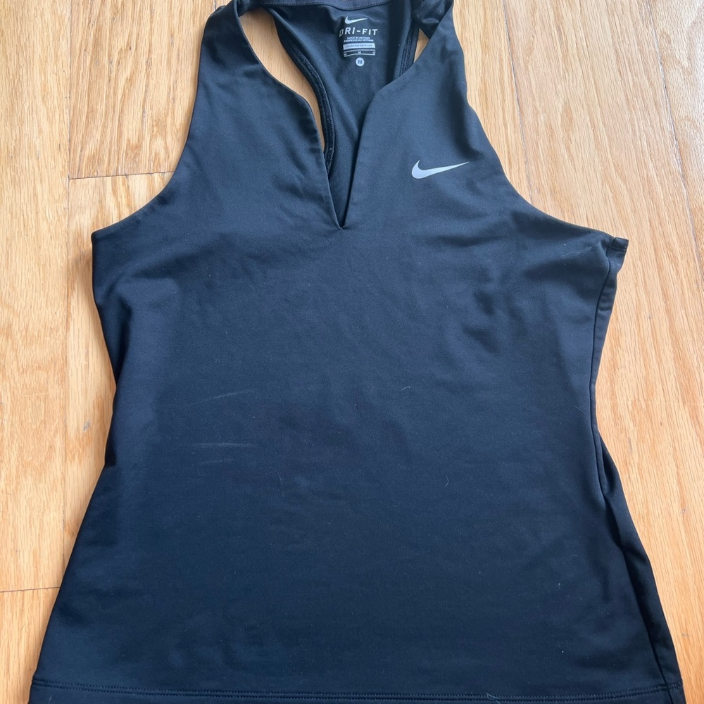 Like new, perfect condition Nike workout top